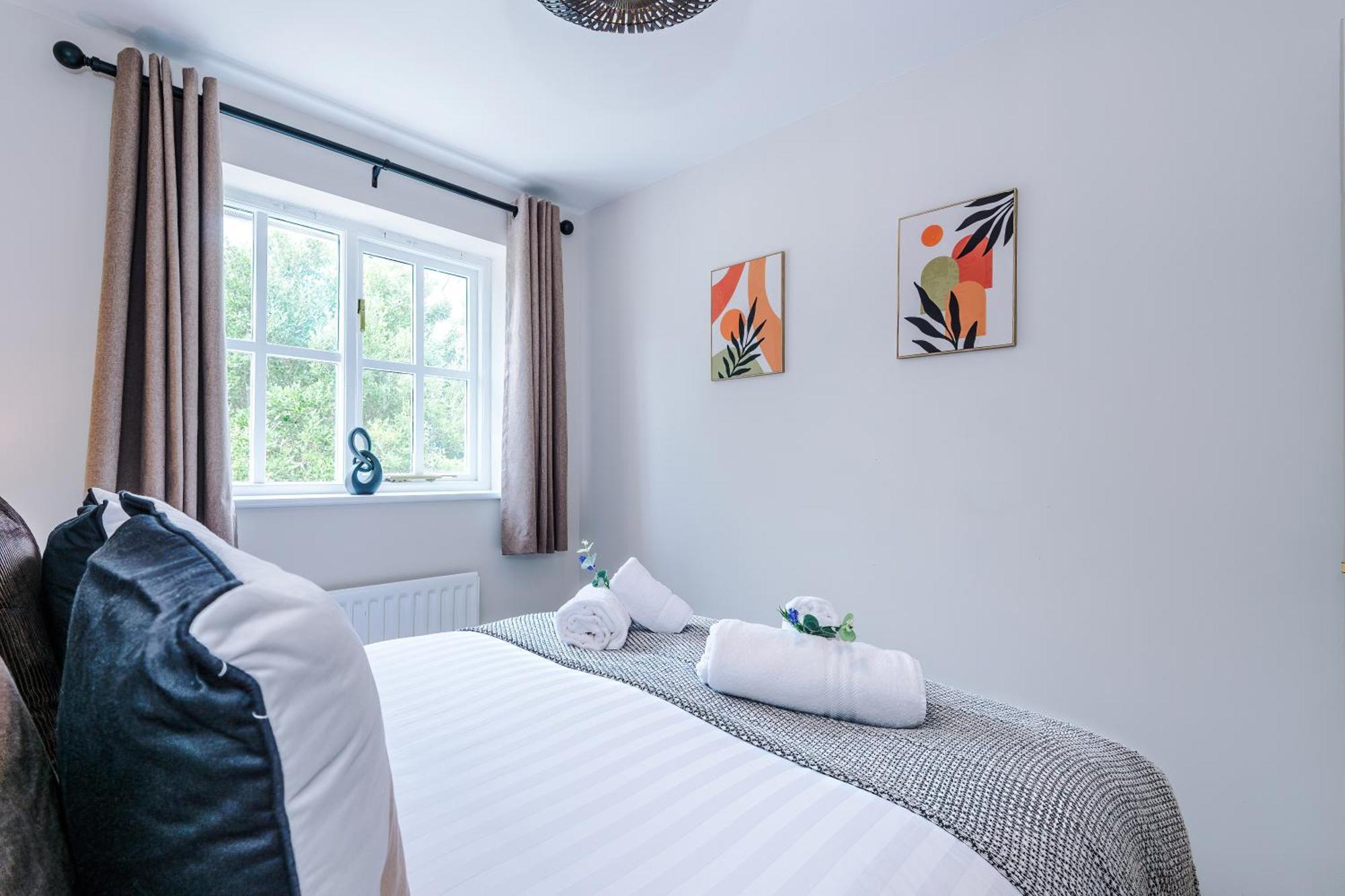 New! Stunning 3-Bed Home In Chester By 53 Degrees Property, Ideal For Groups, Free Parking! 外观 照片
