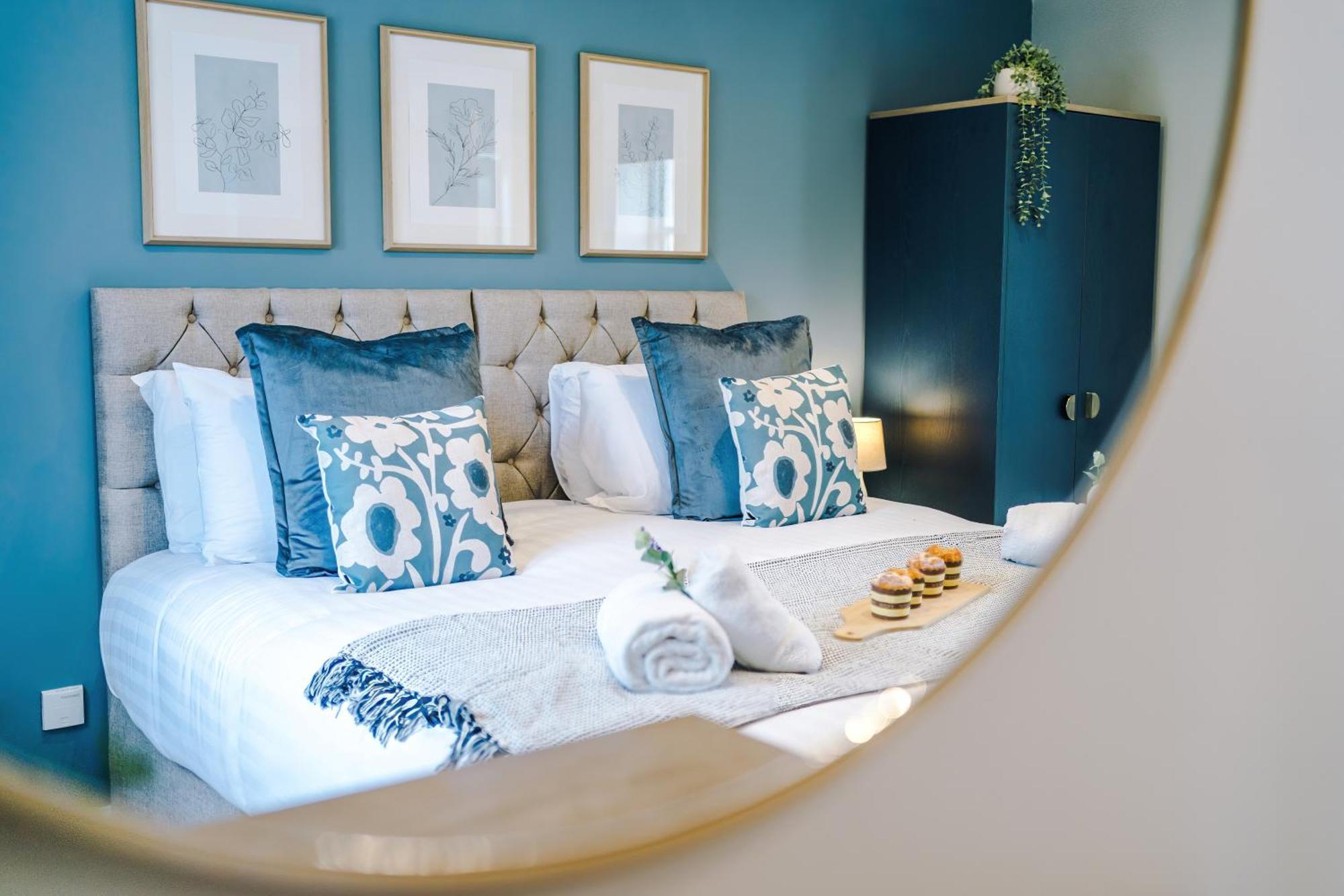 New! Stunning 3-Bed Home In Chester By 53 Degrees Property, Ideal For Groups, Free Parking! 外观 照片
