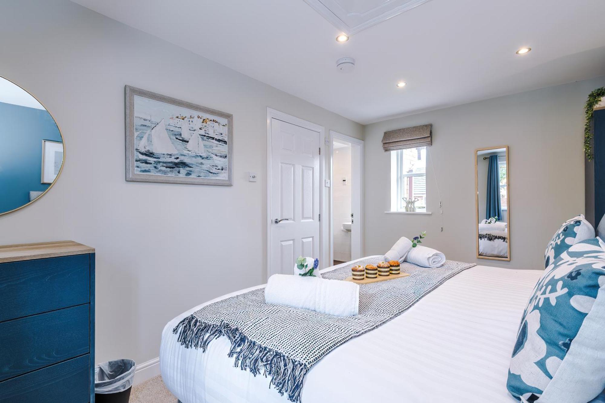 New! Stunning 3-Bed Home In Chester By 53 Degrees Property, Ideal For Groups, Free Parking! 外观 照片