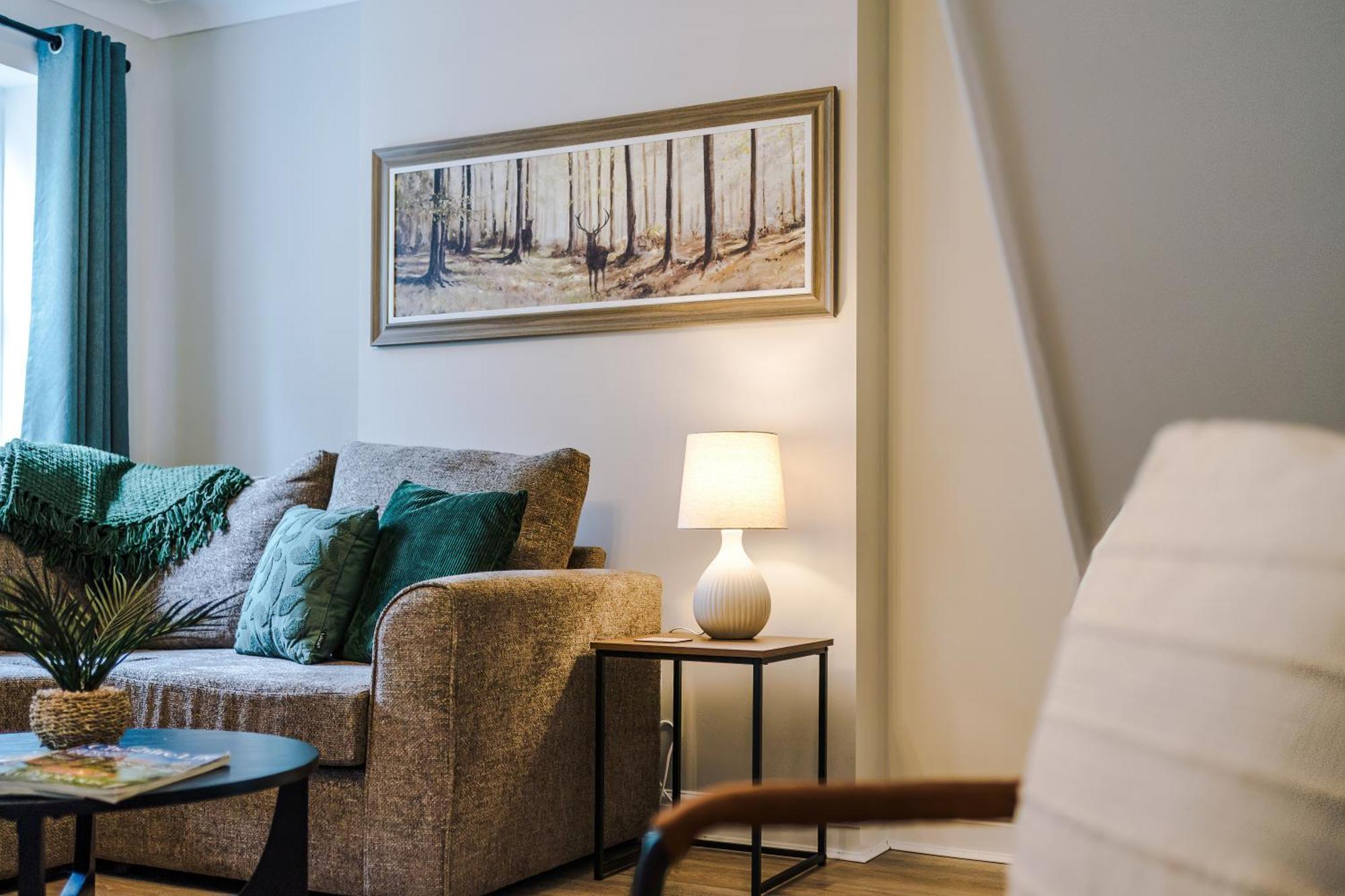 New! Stunning 3-Bed Home In Chester By 53 Degrees Property, Ideal For Groups, Free Parking! 外观 照片
