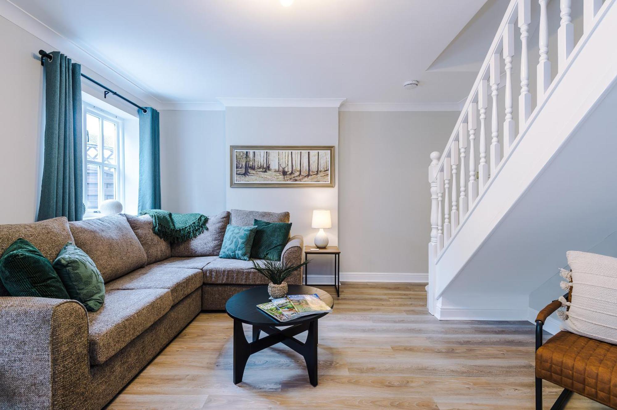 New! Stunning 3-Bed Home In Chester By 53 Degrees Property, Ideal For Groups, Free Parking! 外观 照片